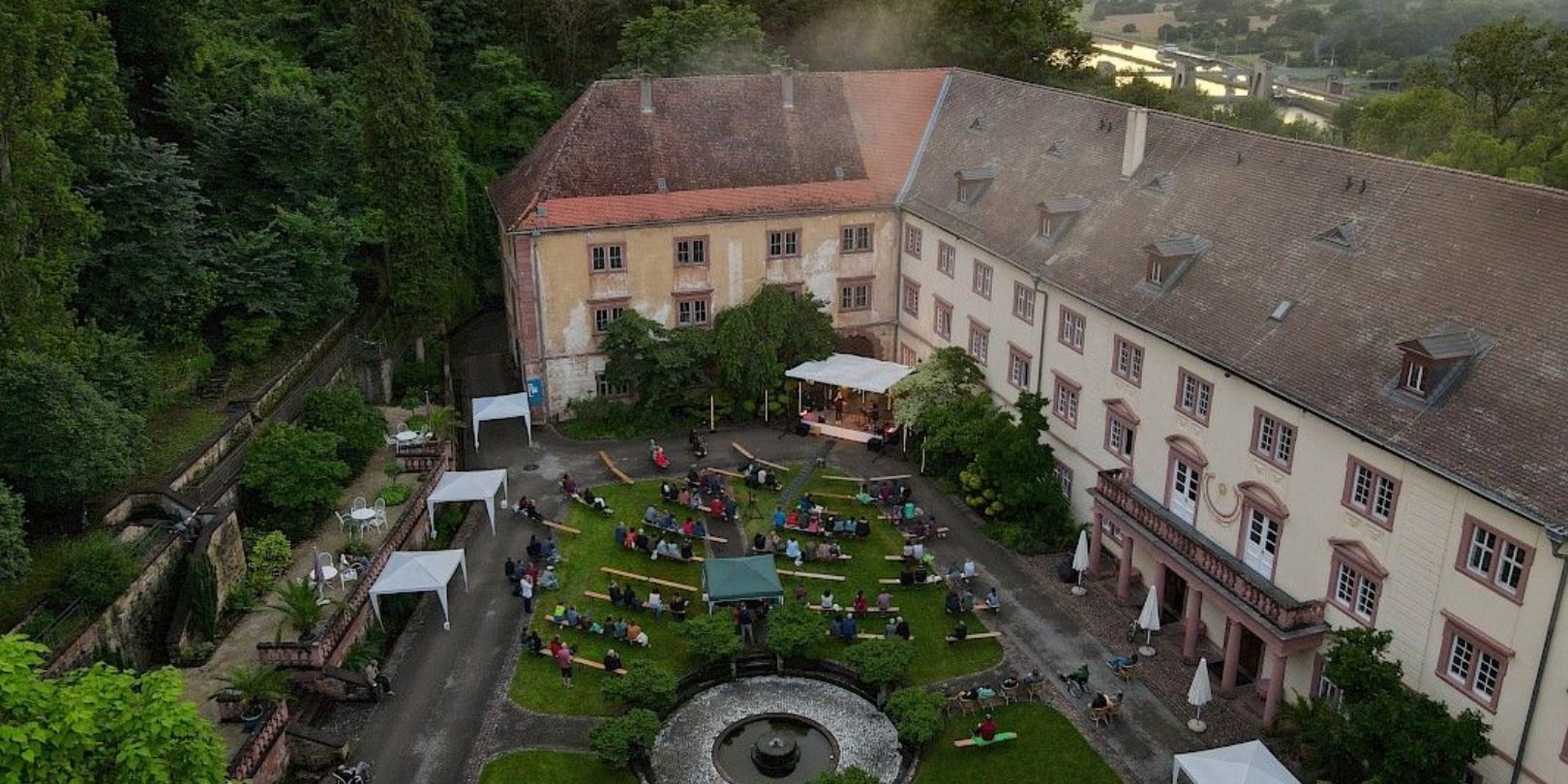 Du betrachtest gerade Konzert und Picknick Kloster Triefenstein